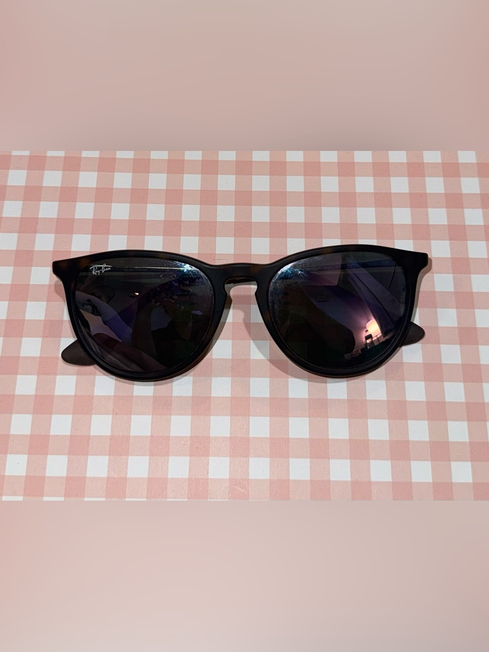 Ray-Ban tortoise Sunglasses with Dark iridescent like Lenses, Erika Style